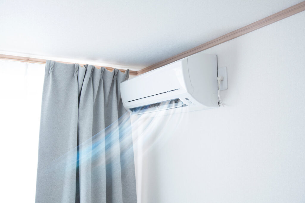 適切なカーテンの使用によるエアコン代の抑制